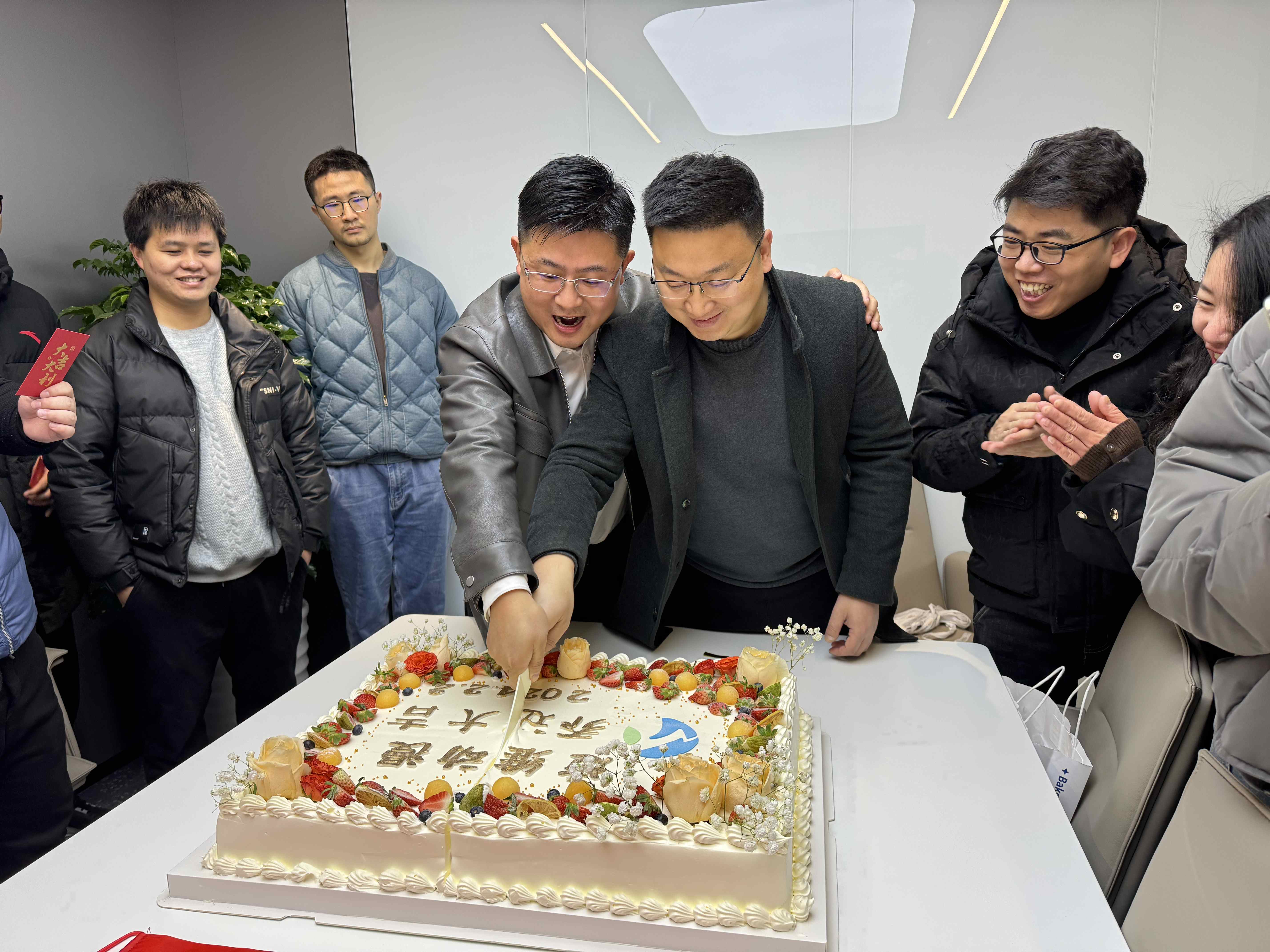 上海邁維動(dòng)漫科技有限公司喜迎新年喬遷之喜：立足新起點(diǎn)，開啟新征程！(圖8)